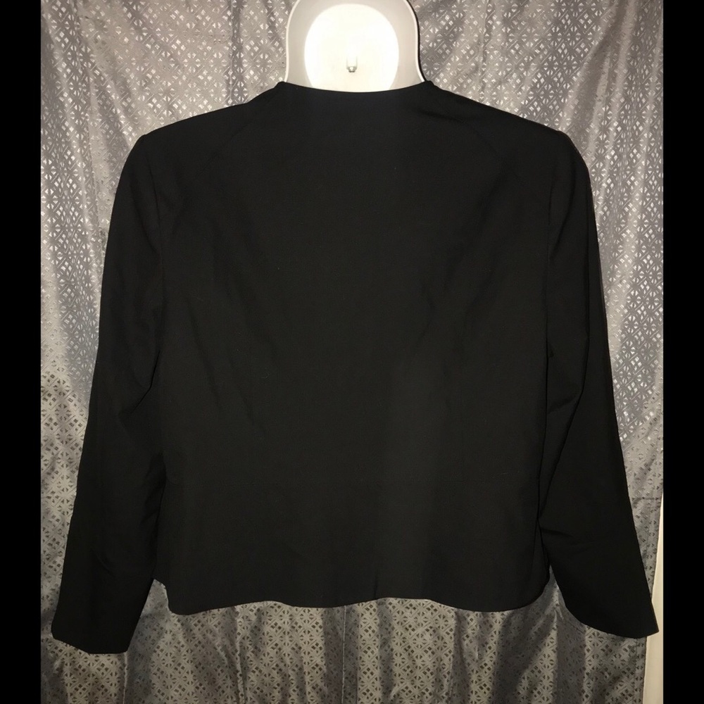 ⬇️The Limited zip up blazer jacket - Picture 3 of 5